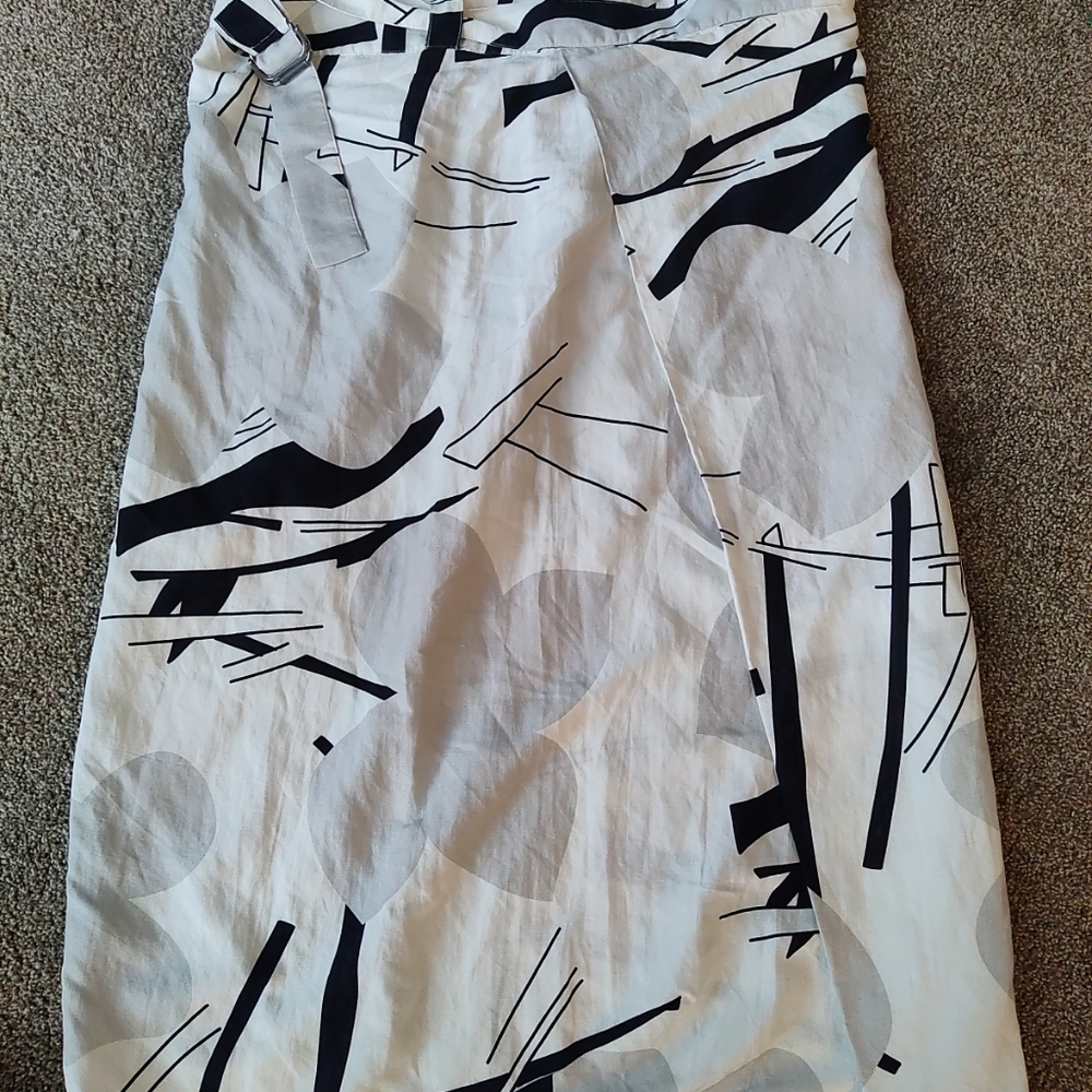 Crea Concepts Ivory Black Gray Geometric Skirt. Size 40 Medium
